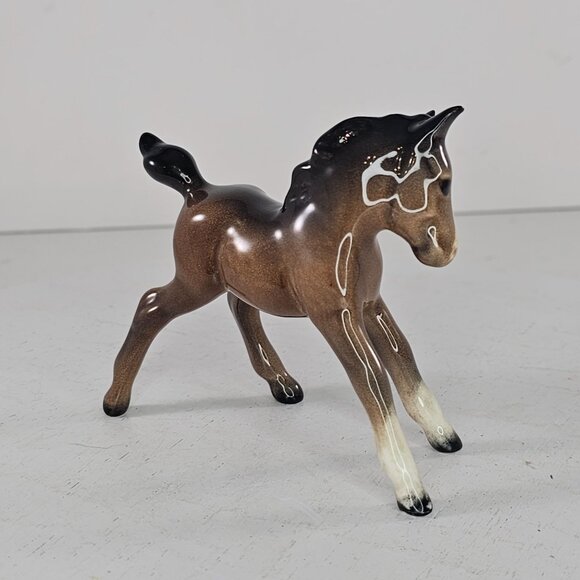 Beswick England Gambolling Foal Bay Figurine #996 Facing Left - Picture 4 of 8